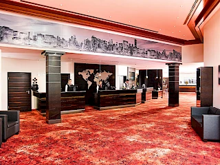 Blick auf die Rezeption des Sieben Welten Hotel & Spa Resort