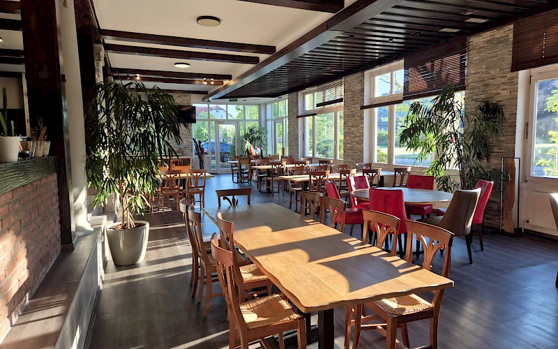 Blick ins Restauran Tavino im Boutique Hotel Badehof